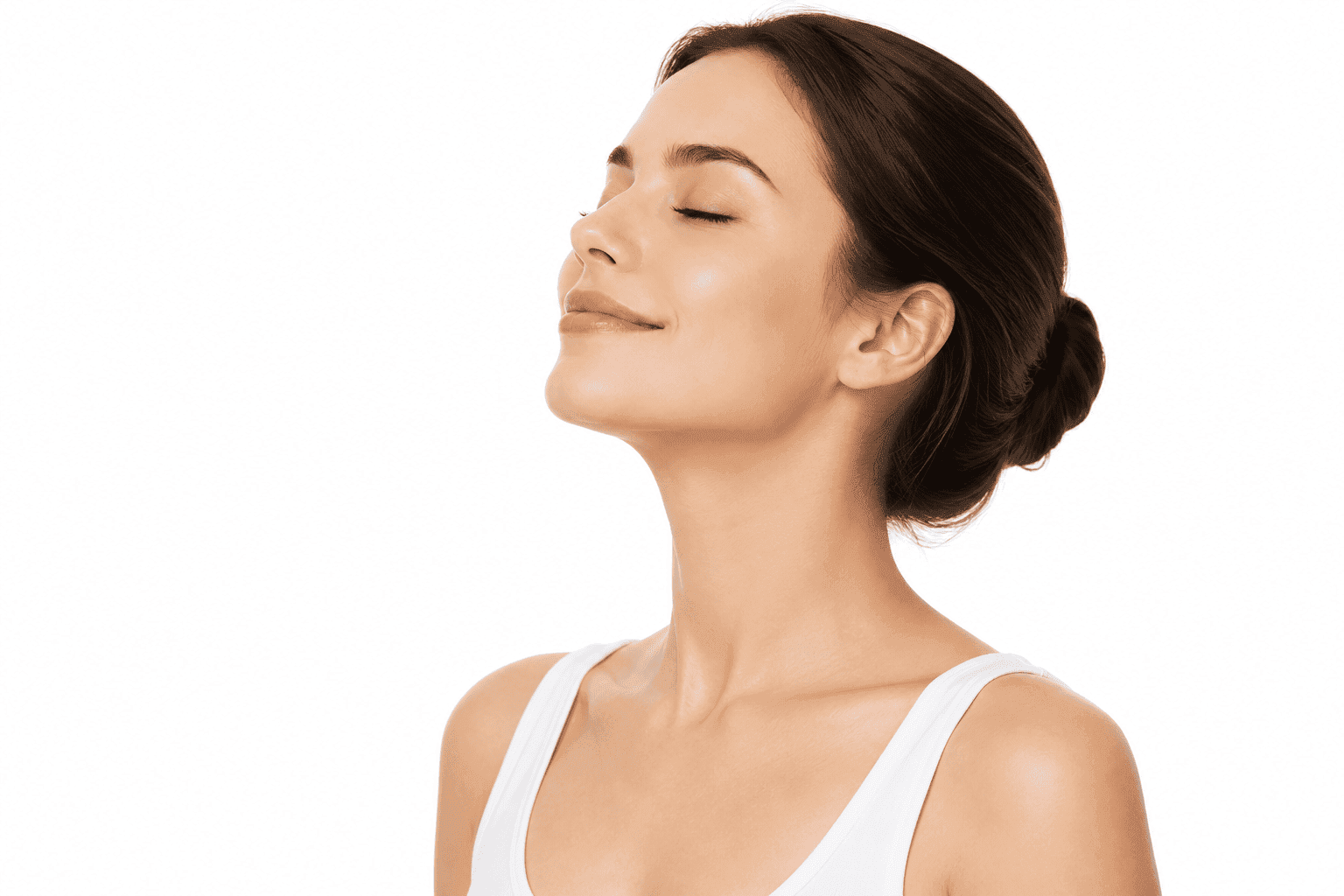 Mujer respirando con un equipo de terapia de hidrógeno Hydrocell